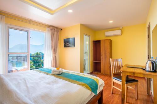 room detail thumbnail 0