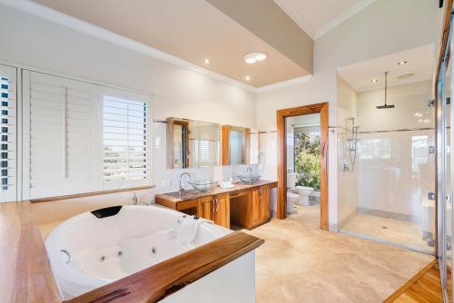 Bathroom, Bay Village Resort Dunsborough in Margaret River