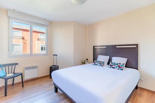 3 bedrooms, 5 beds