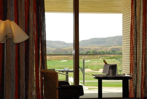 สนามกอล์ฟ (ในที่พัก), โรงแรมเซร์โคเตล เอลกิน กอล์ฟ (Sercotel Encin Golf Hotel) in อัลคาลาเดเฮนาเรส