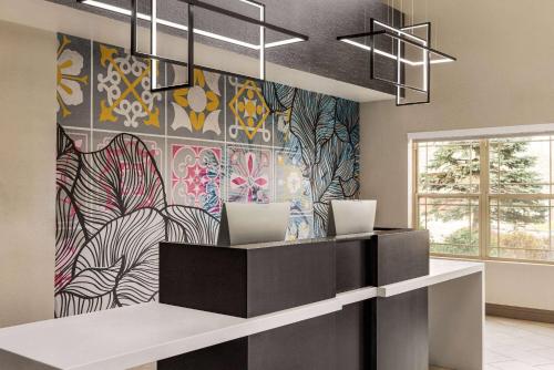 大堂, La Quinta Inn & Suites by Wyndham Lake George in 喬治湖 (NY)