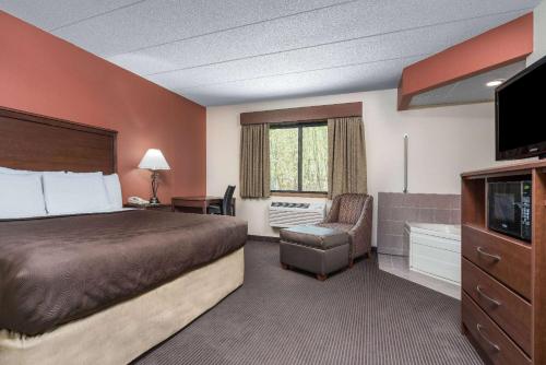 AmericInn by Wyndham Tofte Near Lake Superior