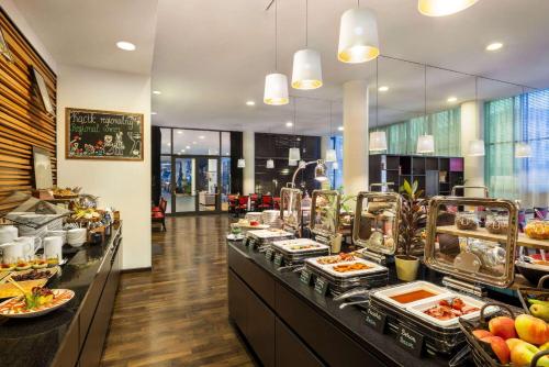 513217590 Vienna House Easy by Wyndham Katowice