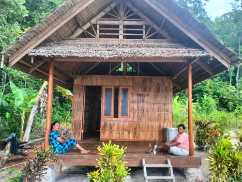 Raja Ampat Diva homestay - Tap to explore photos