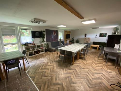 gedeelde lounge/tv-ruimte, Chata Trojanovice in Trojanovice