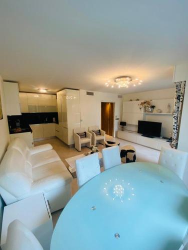 Residence Carlton Riviera - image 12