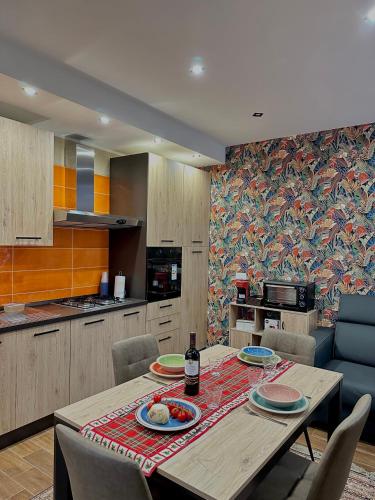 ห้องครัว, Casa Patrizia elegante dimora con biliardino in บัตติปักเลีย