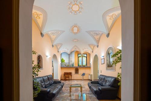 Hotel City - image 9