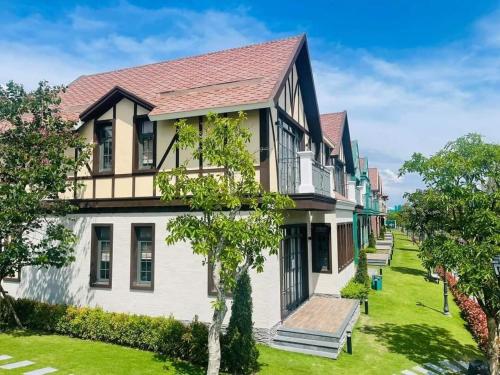 Biệt thự biển hồ tràm có hồ bơi nước mặn 5000m2