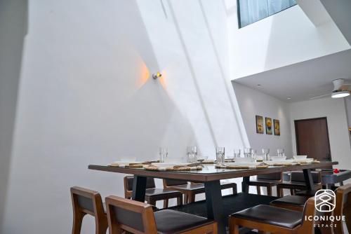 A8010 Villa Kuantan by Iconique BBQ or Pool A8010 Villa Kuantan by Iconique BBQ or Pool