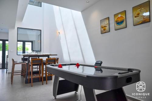 A8010 Villa Kuantan by Iconique BBQ or Pool A8010 Villa Kuantan by Iconique BBQ or Pool