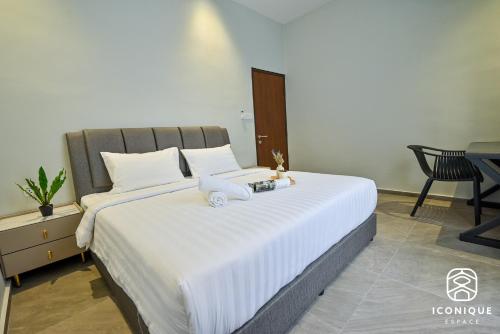 A8010 Villa Kuantan by Iconique BBQ or Pool A8010 Villa Kuantan by Iconique BBQ or Pool