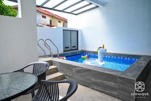 A8010 Villa Kuantan by Iconique BBQ or Pool A8010 Villa Kuantan by Iconique BBQ or Pool