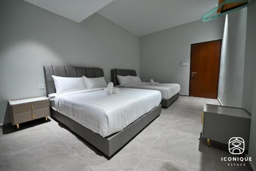 A8010 Villa Kuantan by Iconique BBQ or Pool A8010 Villa Kuantan by Iconique BBQ or Pool