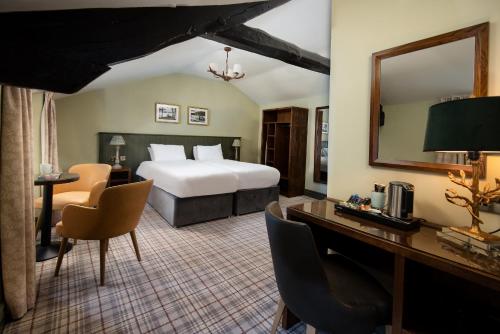 Wateredge Inn - image 9