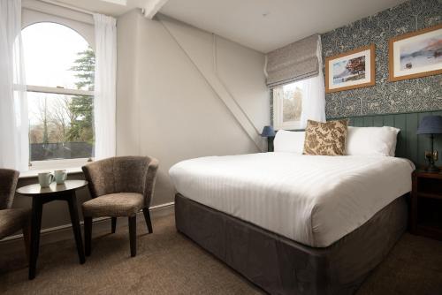 Regent Hotel By The Lake - image 7