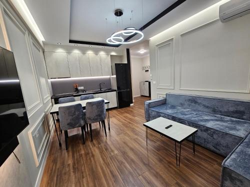Miku Apartment-Cozy 1BD Apartment at Komuna e Parisit photo 1