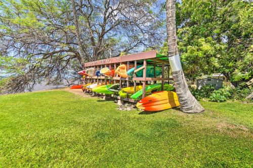 Coastal Kaunakakai Condo with Ocean-View Balcony! in เคานาคาไค