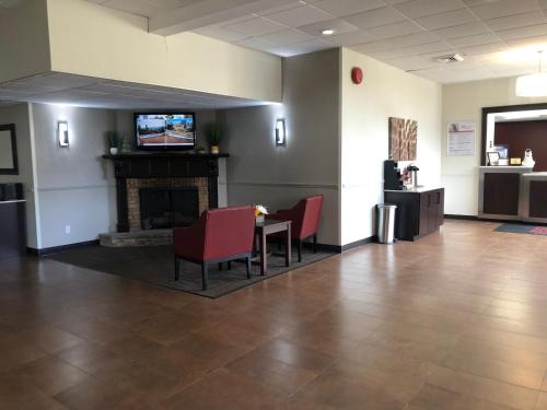 Red Roof Inn Norwich - image 3