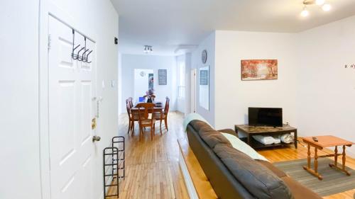 Beauitful 3BR in the Heart of Plateau 2mins to Metro
