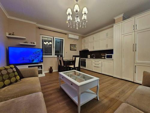 Central Apartment with balcony 2, Tirana (zdjęcie 3)