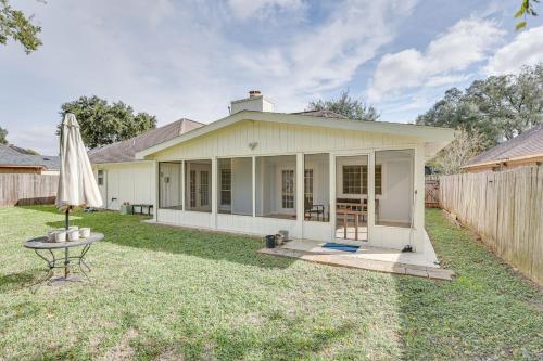 Houston Home with Screened Porch, Near Sugar Land! in Houston, USA
