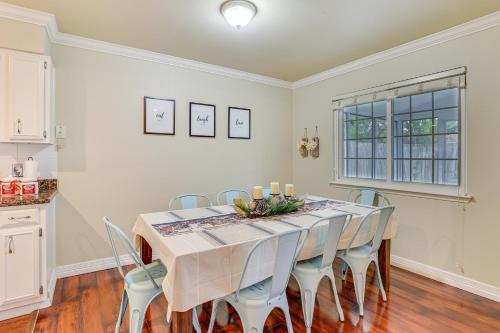 Houston Home with Screened Porch, Near Sugar Land! in Houston, USA