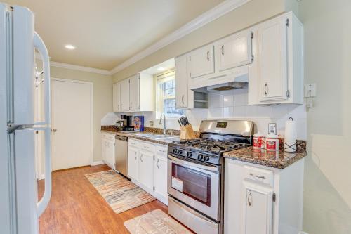 Houston Home with Screened Porch, Near Sugar Land! in Houston, USA