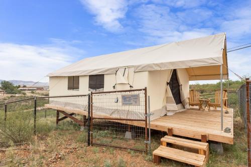 B&B Tombstone - The Miner Tent - Bed and Breakfast Tombstone