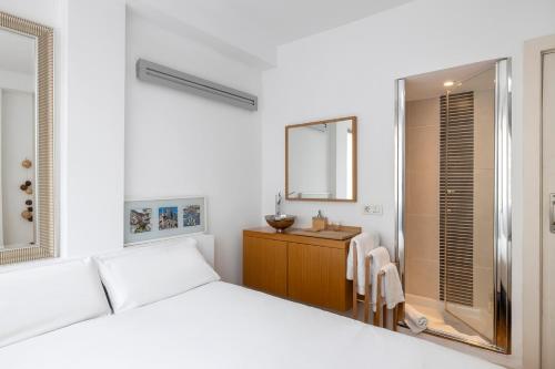 Two-Bedroom Apartment image 7