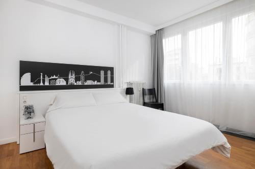Two-Bedroom Apartment image 6