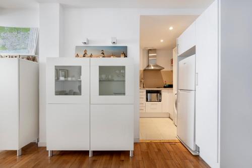 Two-Bedroom Apartment image 4