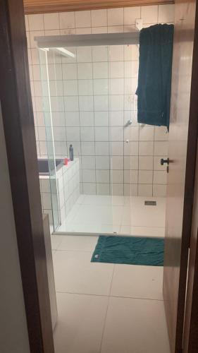 Casa com 4 quartos e piscina pra aproveitar