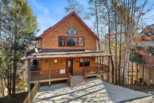 Ole Smoky Retreat - image 11