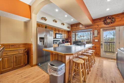 Ole Smoky Retreat - image 9