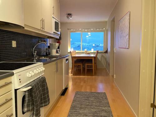 Konyha, Fjäll-lägenhet med fantastisk utsikt (Fjall-lagenhet med fantastisk utsikt) in Riksgransen