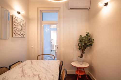 Akicity Saldanha White, Lisbon (photo 7)