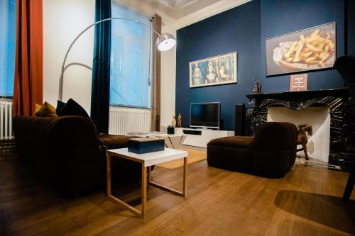 GITADIN - Deluxe Suite Rousseau - Historical center, Льеж (фото 6)