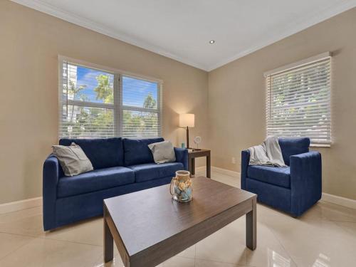 Beach Isles Modern 1BR in Fort Lauderdale with Patio