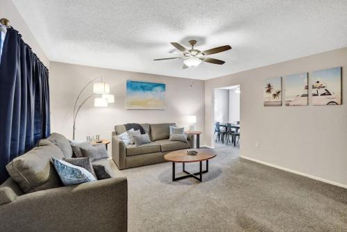 The Oceans Spacious 3BR Apartment in Victoria Park with Pool thumb 2