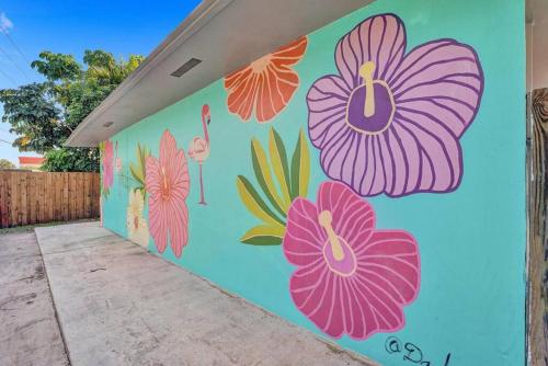 Poinciana Getaway 1BR Apartment Near FLL Airport in Fort Lauderdale, USA