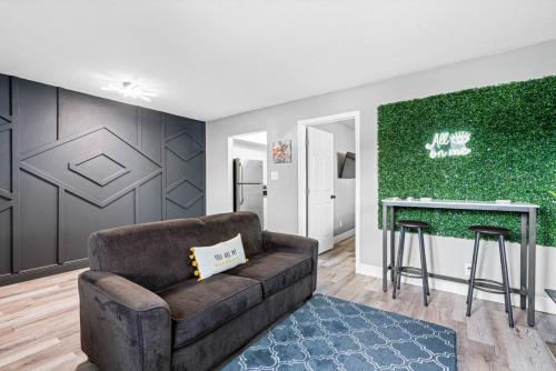 One-Bedroom House room in All Eyes On Me Private South Tampa Condo