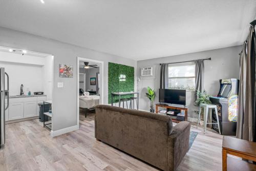 One-Bedroom House image 1