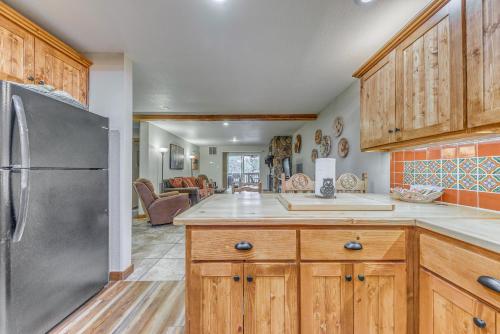 3-Story Condo with Hot Tub Ski and Hike Nearby! - image 9