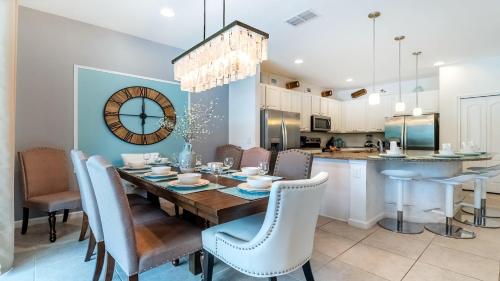 The Fabulous Villa 5224 in Davenport, USA