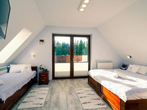 Triple Room with Mountain View