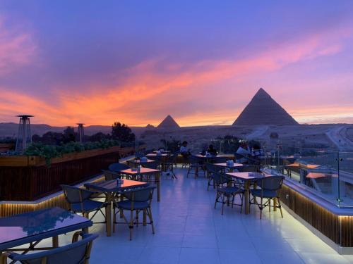 Food and beverages, Giza Pyramids View Inn in Giza