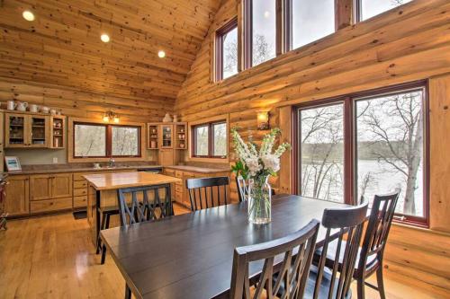 New Hot Tub Fall Oasis with Amazing FawnLake Views in Cross Lake, USA