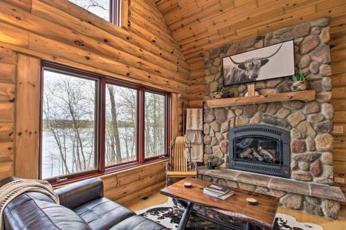 New Hot Tub Fall Oasis with Amazing FawnLake Views in Crosslake (MN)