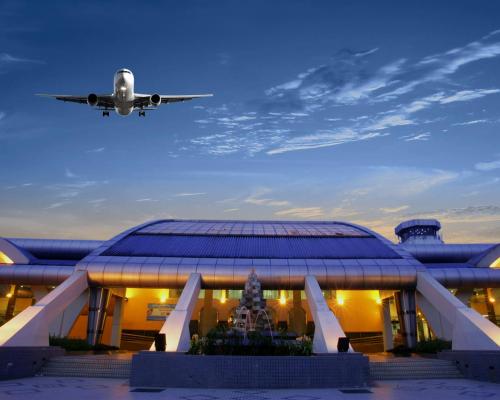 Nearby attraction, Palazzo Hotel in Senai / Airport